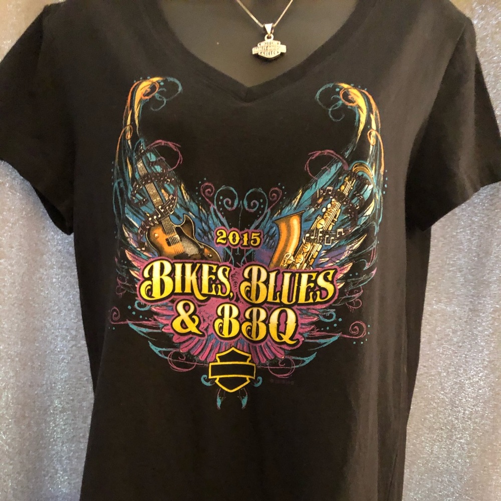 Ladies Harley Davidson T-shirt. Size Medium